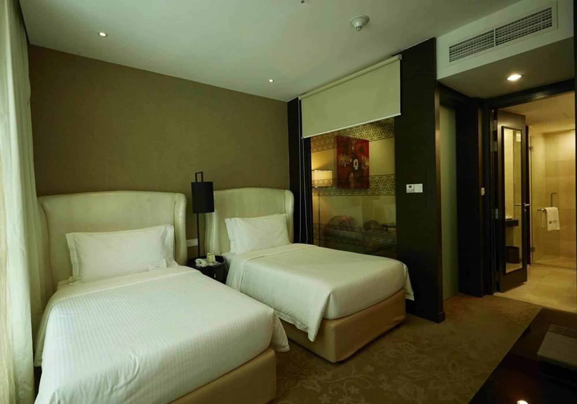 Hatten Hotel Melaka Eksteriør billede Deluxe room