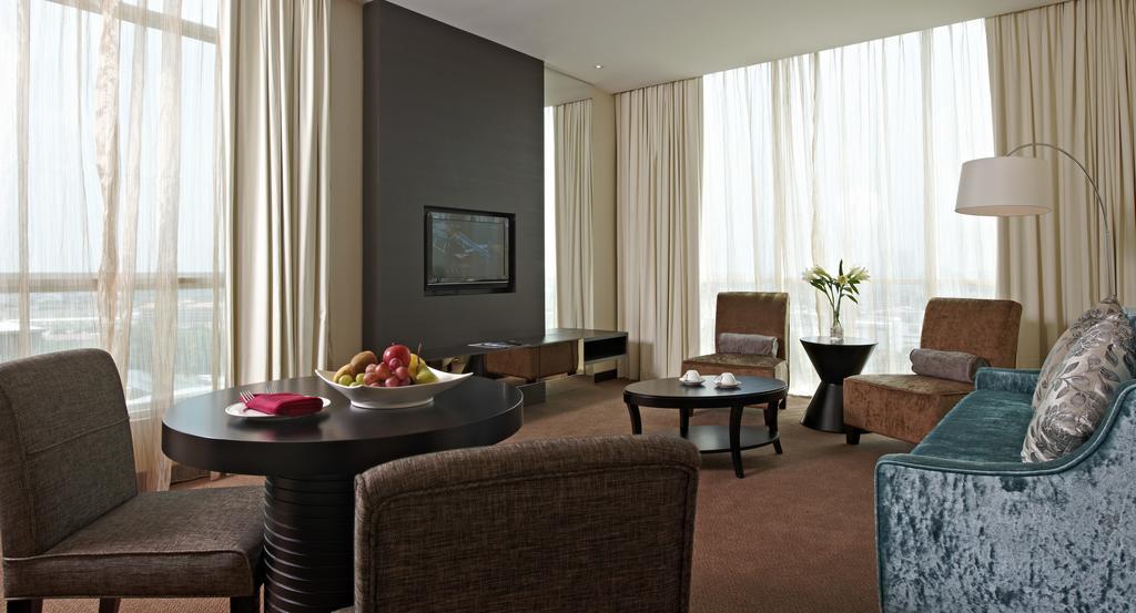 Hatten Hotel Melaka Eksteriør billede A suite at the hotel