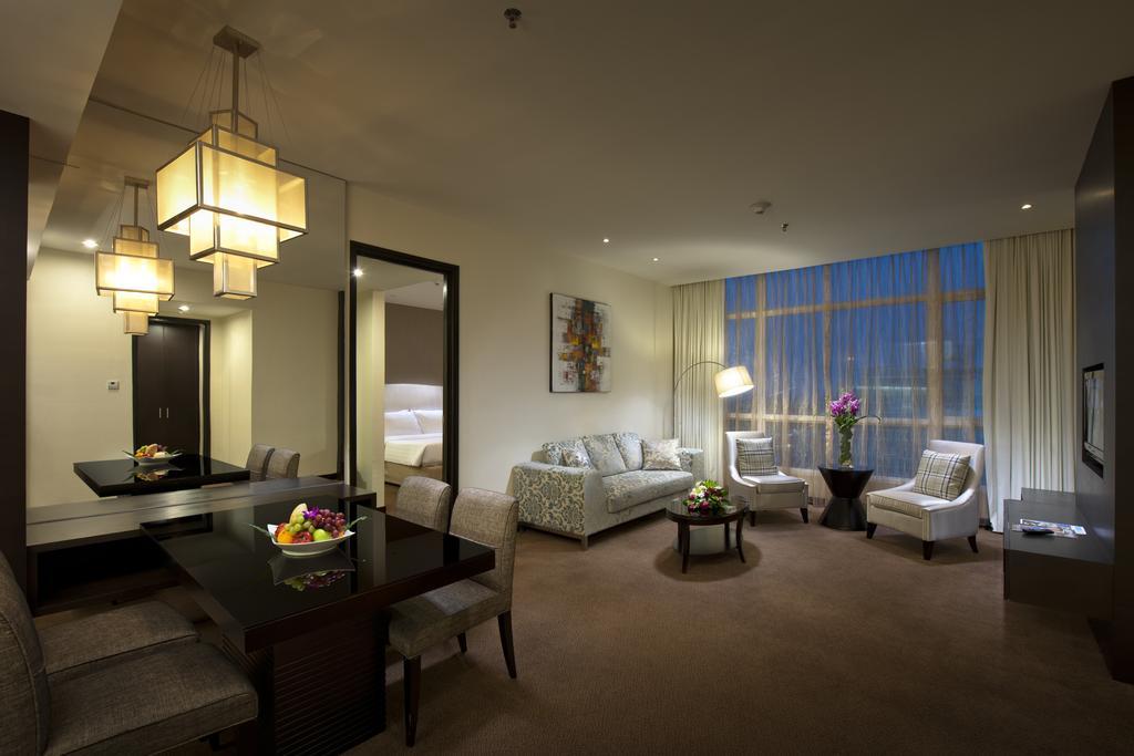 Hatten Hotel Melaka Eksteriør billede A suite at the hotel