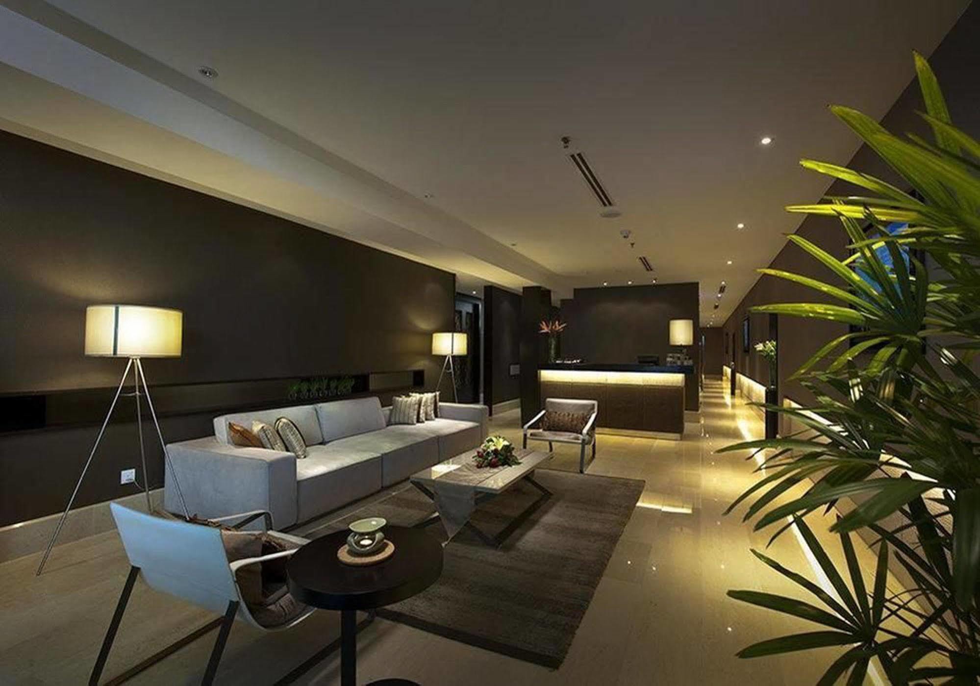 Hatten Hotel Melaka Eksteriør billede The private lounge at KLIA