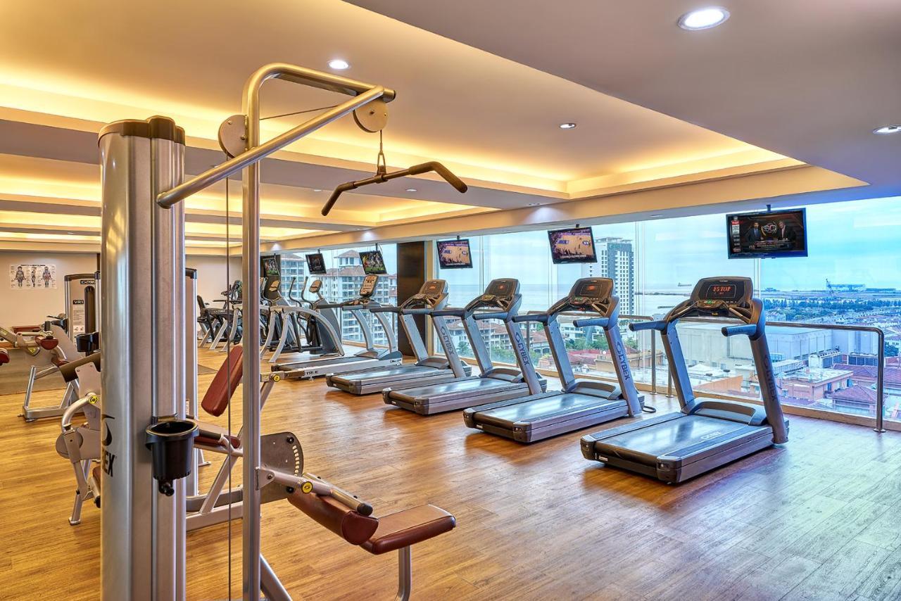 Hatten Hotel Melaka Eksteriør billede The gym at the hotel
