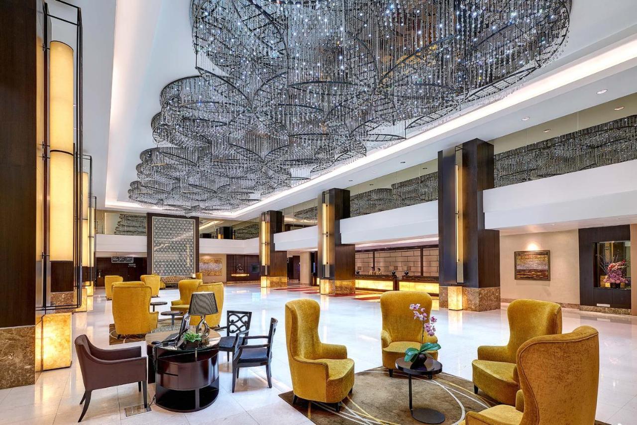 Hatten Hotel Melaka Eksteriør billede The lobby of the hotel