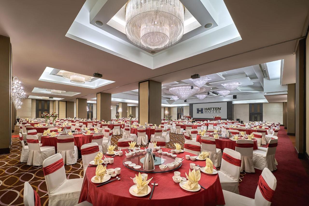 Hatten Hotel Melaka Eksteriør billede The Hall